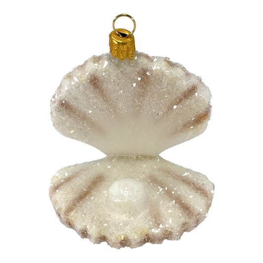 Clam with Pearl Ornament