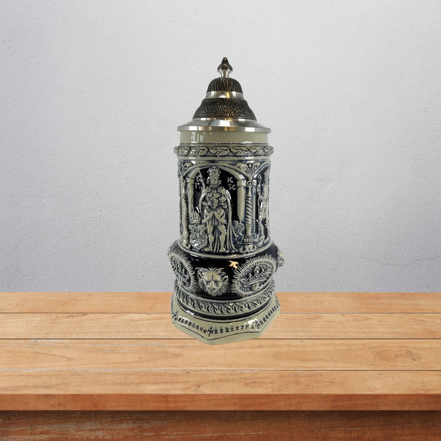 Pinnacle Peak Trading Emperor Charles King LE Relief German Beer Stein .75 L Handcrafted in Germany by King Werks