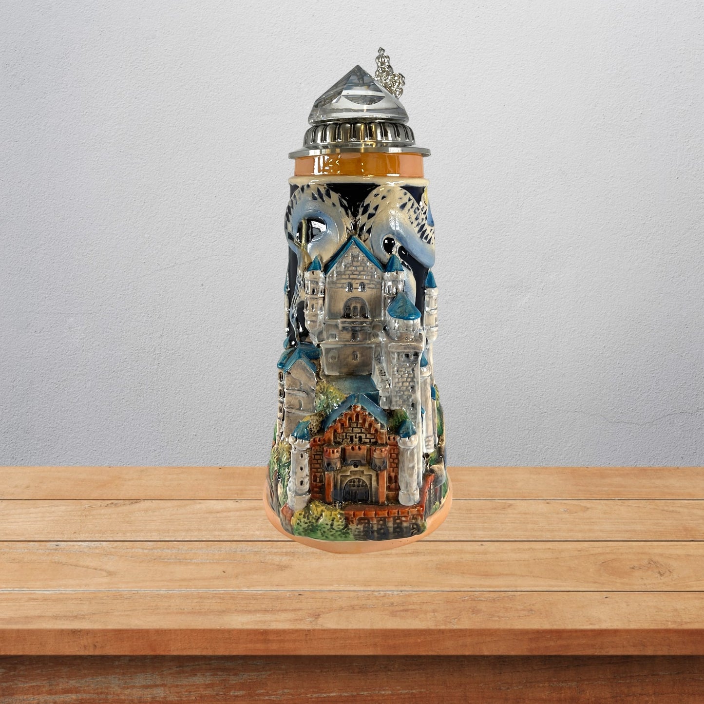 Pinnacle Peak Trading 3D Neuschwanstein Castle Bavaria with Crystal Lid LE German Beer Stein .7 L by King Werks